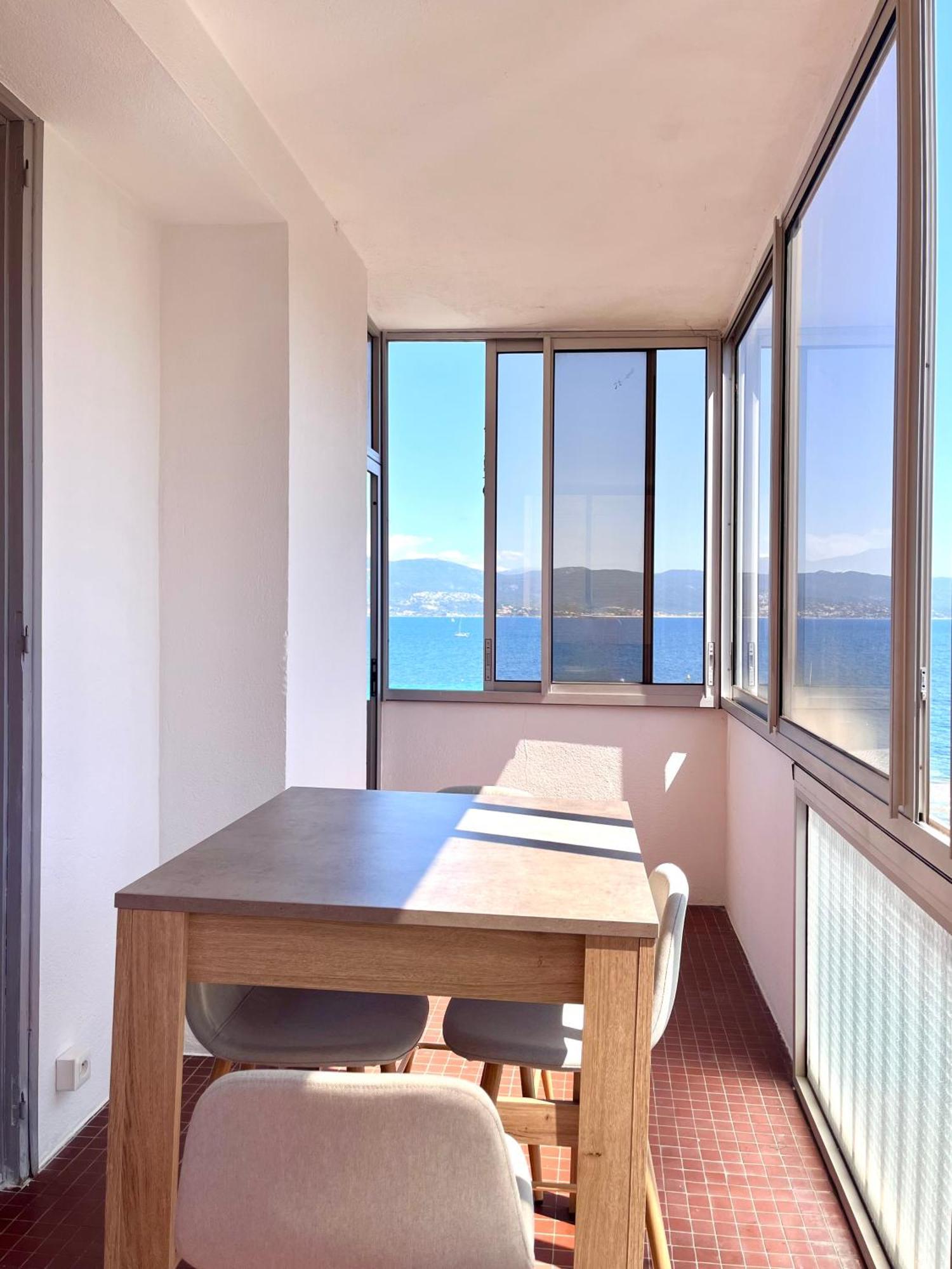 Front De Mer Beau T3 Climatise Balcon Parking Ajaccio Ajaccio  Exterior photo